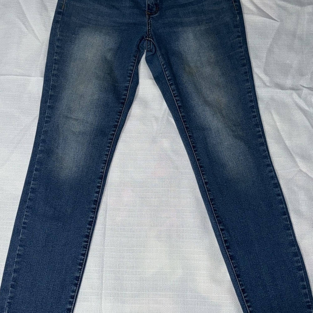 Tahari Women's Indigo Skinny Jeans